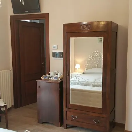 ファームステイ La Casatella Agriturismo *
