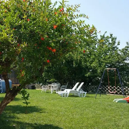 Κατάλυμα σε φάρμα La Casatella Agriturismo Άλμπα