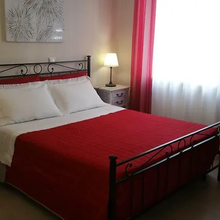 ファームステイ La Casatella Agriturismo アルバ